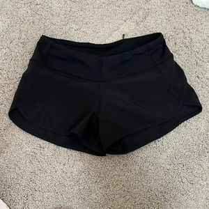 Lululemon shorts size 4